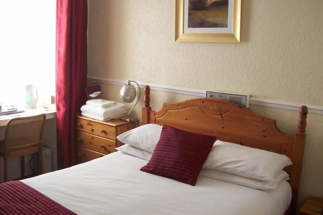 Avalon Guest Accommodation Great Yarmouth Exterior foto